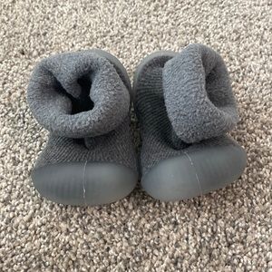 2 Tiny feet neutral love non-slip baby shoe-socks